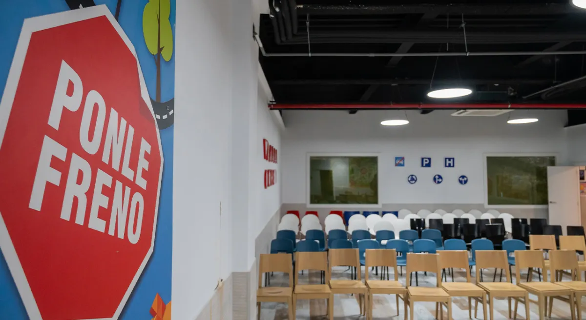 Zona sillas autoescuela teorica